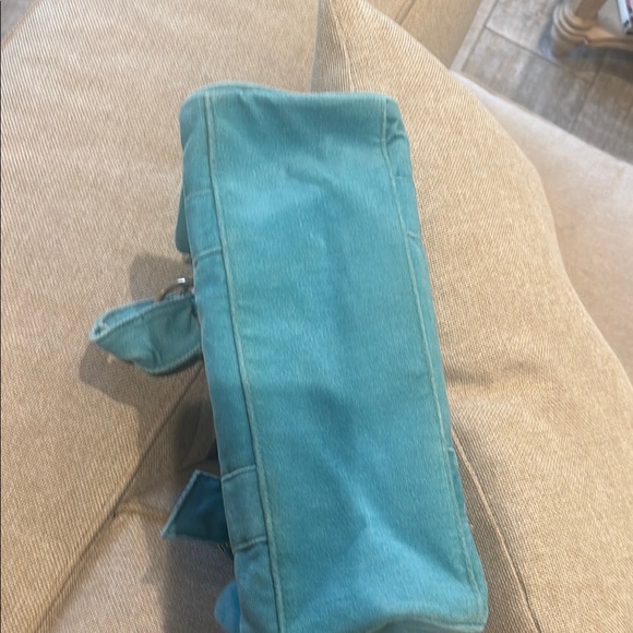 Elegant Blue Handbag - Picture 11 of 13